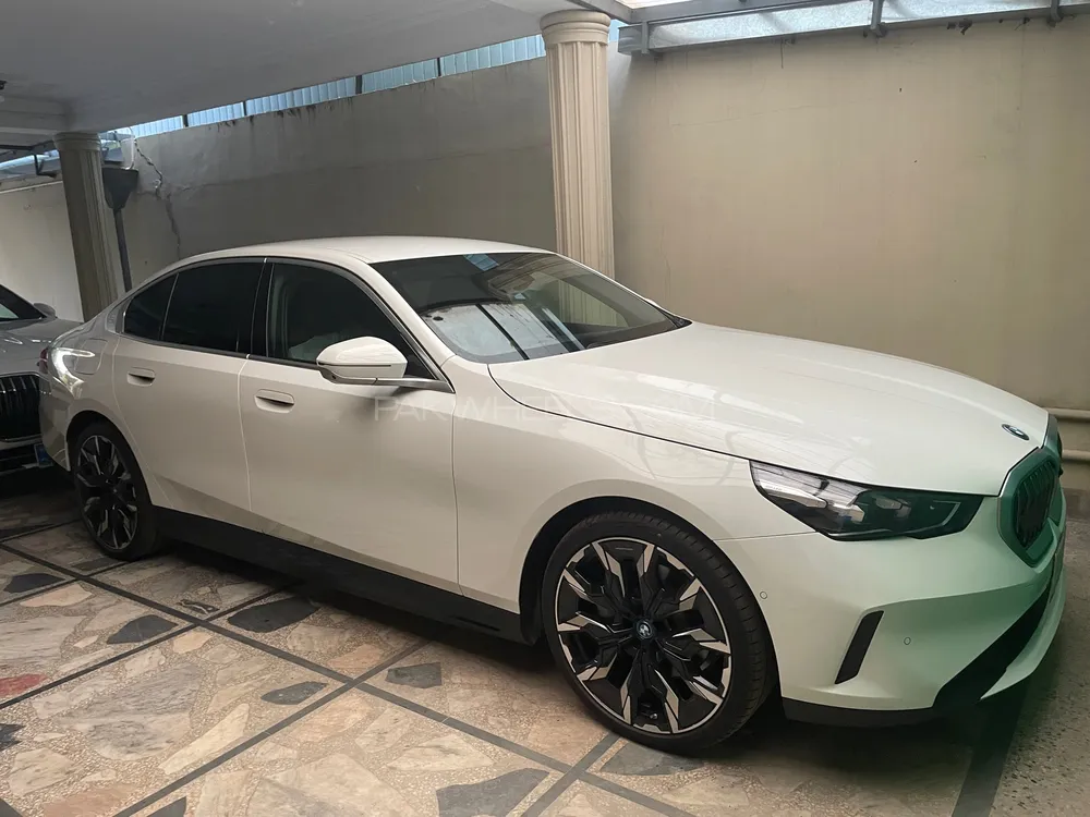 BMW i5 2024 for Sale in Islamabad Image-1