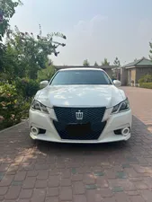 Toyota Crown Athlete S Package 2015 for Sale