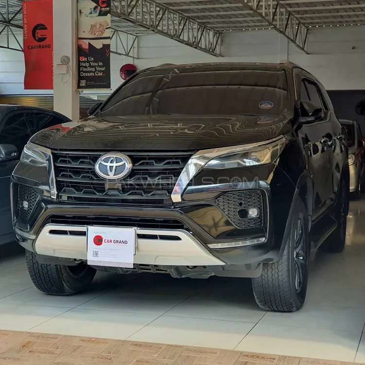 Toyota Fortuner 2021 for sale in Peshawar