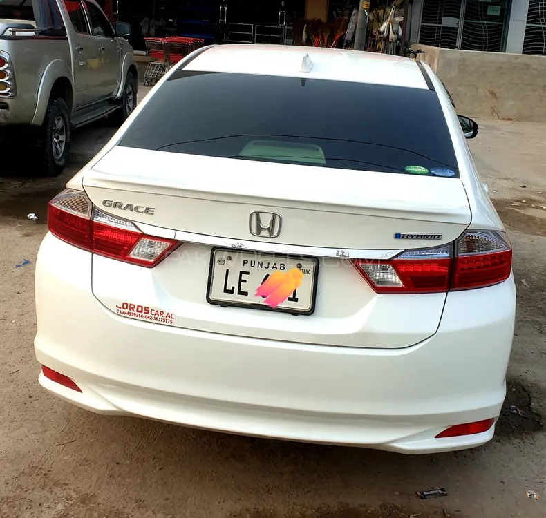 Honda Grace Hybrid 2015 for sale in Lahore