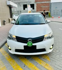 Toyota Corolla Axio Hybrid 1.5 2013 for Sale