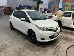 Toyota Vitz F M Package 1.0 2013 for Sale