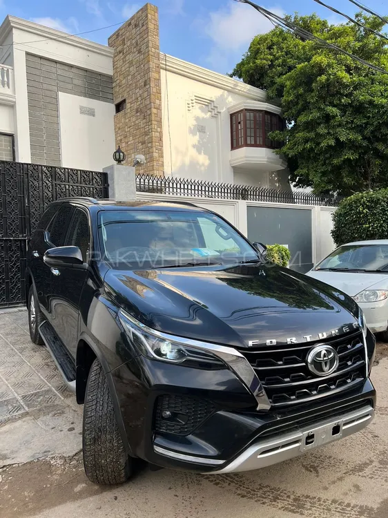 Toyota Fortuner 2021 for sale in Karachi