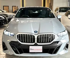 BMW i5 eDrive40 M Sport 2022 for Sale