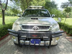 Toyota Hilux Double Cab 2005 for Sale