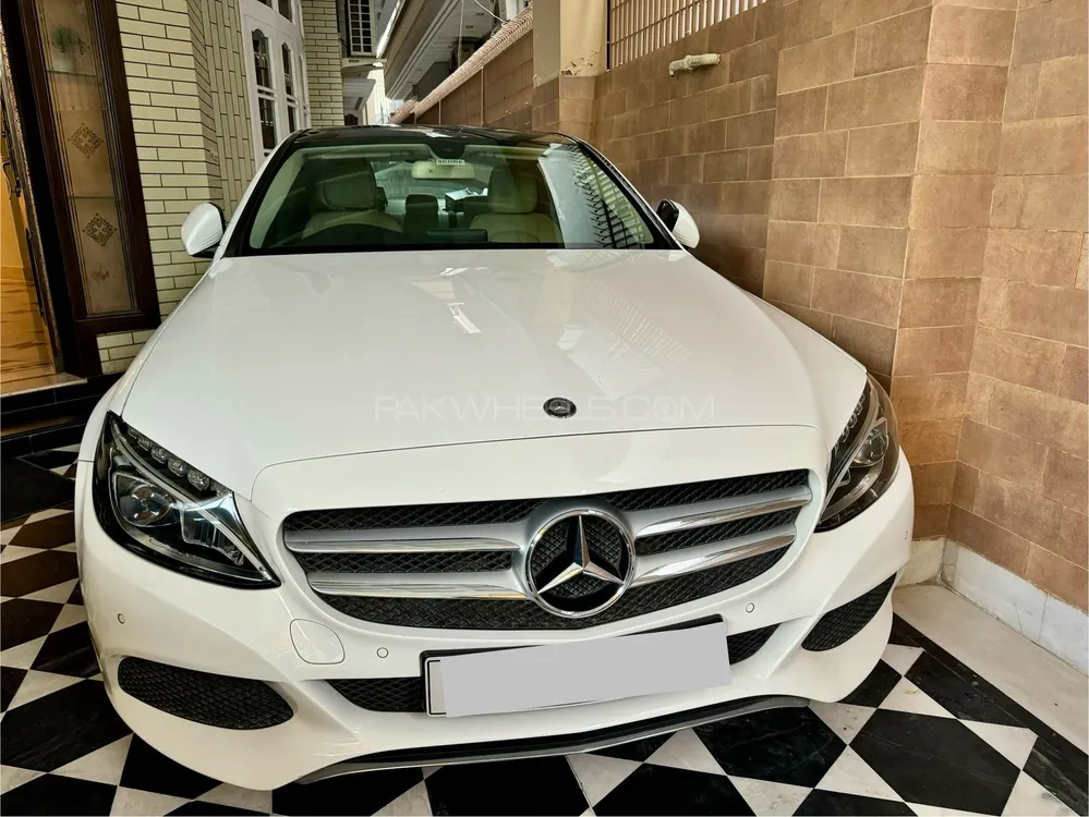 Mercedes Benz C Class 2016 for Sale in Islamabad Image-1
