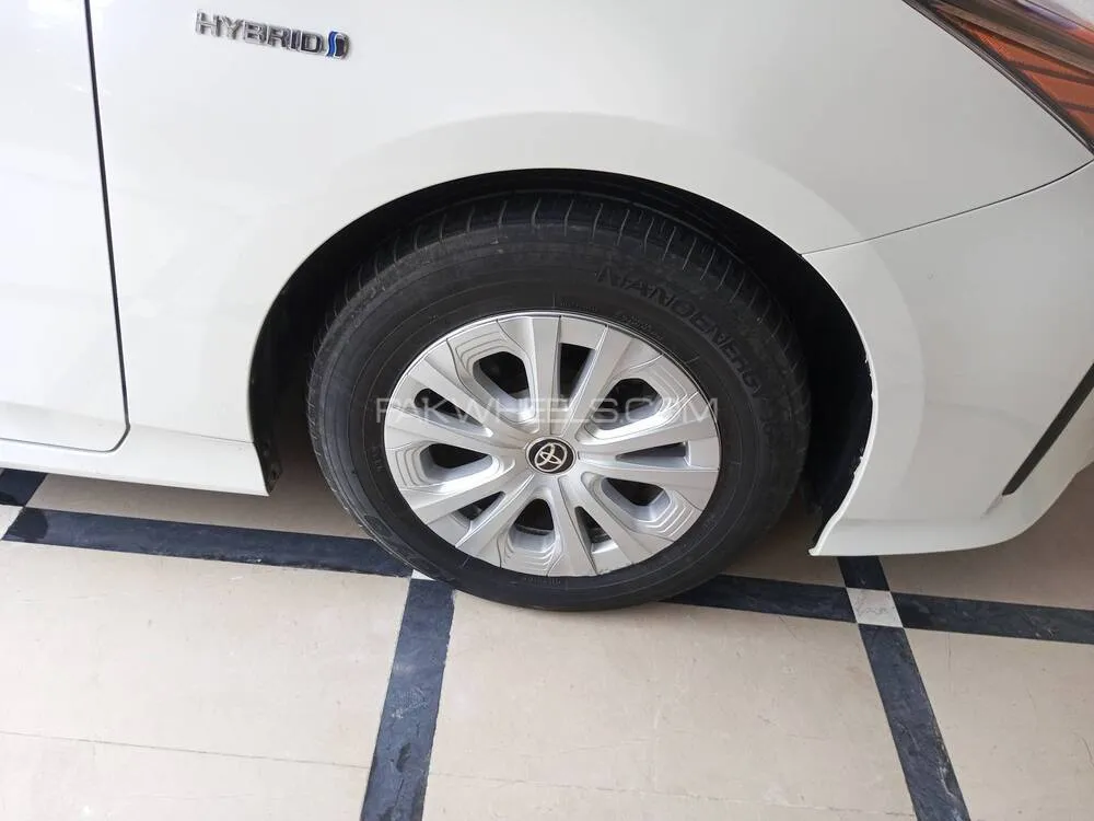Toyota Prius 2020 for Sale in Lahore Toyota Prius 2020 for Sale in Lahore Image-14