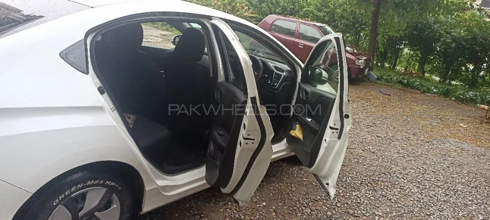 Honda Grace Hybrid 2015 for sale in Islamabad