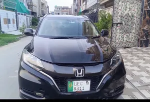 Honda Vezel 2018 for Sale