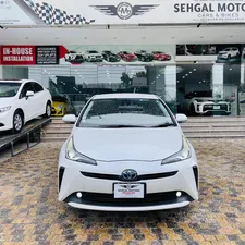 Toyota Prius S Touring Selection 2020 for Sale