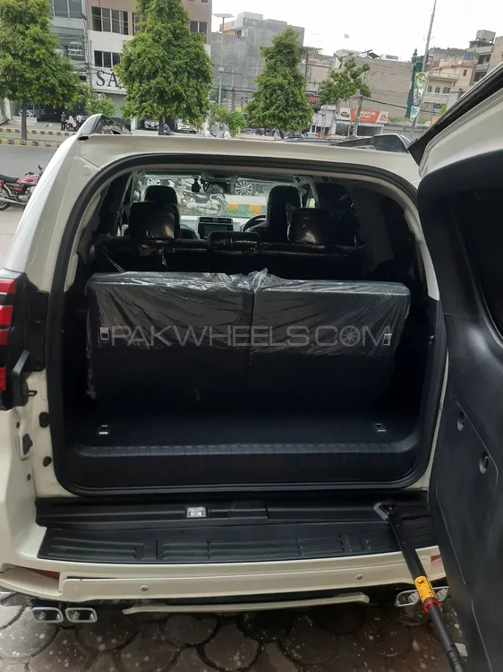 Toyota Prado 2019 for Sale in Lahore Toyota Prado 2019 for Sale in Lahore Image-9
