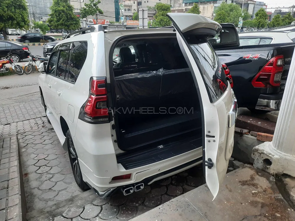 Toyota Prado 2019 for Sale in Lahore Toyota Prado 2019 for Sale in Lahore Image-10