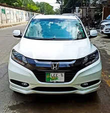 Honda Vezel Hybrid Z 2015 for Sale