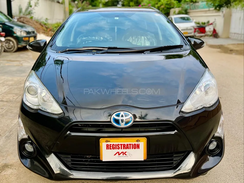 Toyota Aqua 2015 for Sale in Karachi Image-1