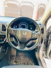 Honda Vezel Hybrid X 2018 for Sale