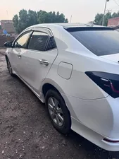 Toyota Corolla Altis CVT-i 1.8 2015 for Sale