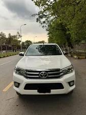 Toyota Hilux Revo V Automatic 2.8 2021 for Sale