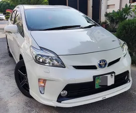 Toyota Prius S Touring Selection 1.8 2014 for Sale