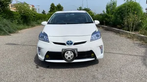 Toyota Prius S LED Edition 1.8 2013 for Sale