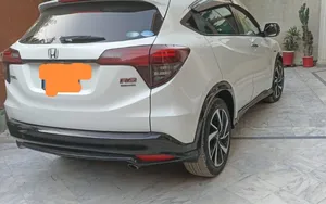 Honda Vezel Hybrid RS Honda Sensing  2018 for Sale