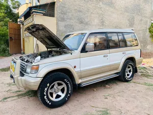 Mitsubishi Pajero 1993 for Sale