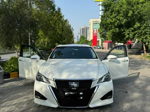 Toyota Crown Athlete S Package 2017 for Sale