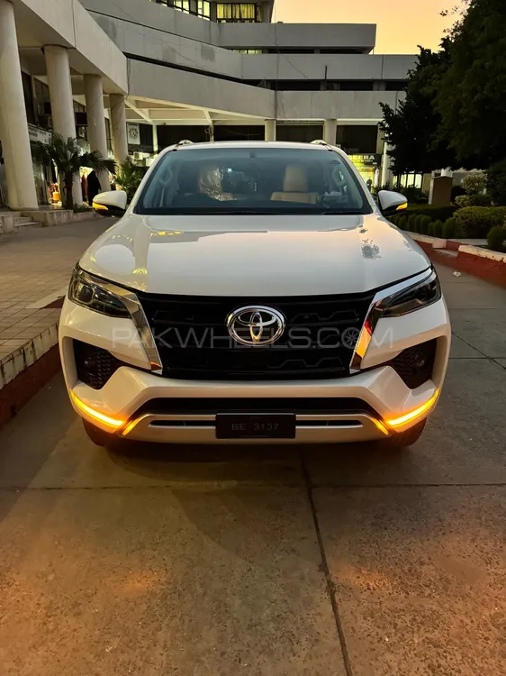 Toyota Fortuner 2021 for sale in Peshawar