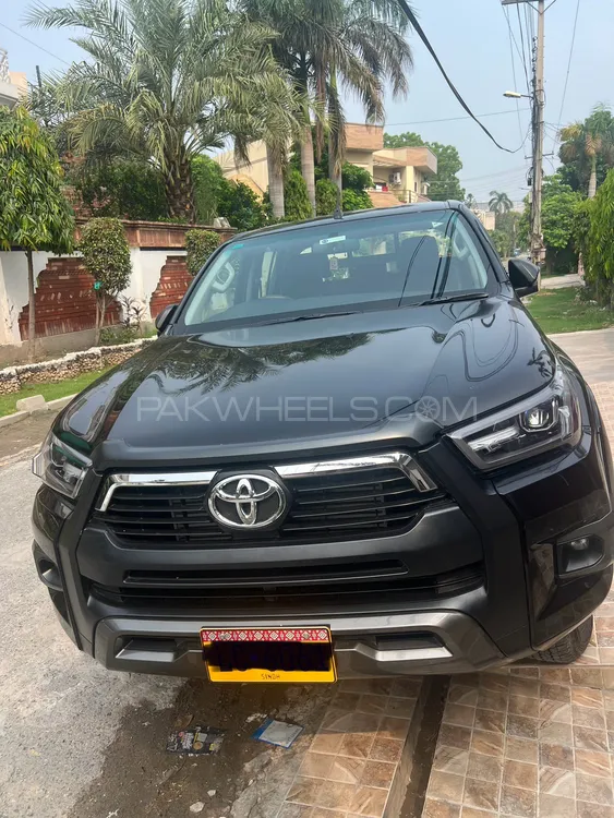 Toyota Hilux 2023 for Sale in Karachi Image-1