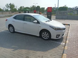 Toyota Corolla Altis Grande 1.8 2014 for Sale