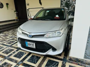 Toyota Corolla Axio Hybrid 1.5 2016 for Sale