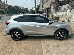 Honda Vezel 2015 for Sale