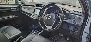 Toyota Corolla Axio Hybrid 1.5 2014 for Sale