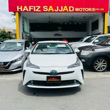 Toyota Prius S 2021 for Sale