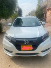 Honda Vezel Hybrid Z 2015 for Sale