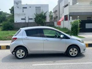 Toyota Vitz F 1.0 2011 for Sale