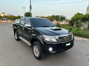 Toyota Hilux D-4D Automatic 2012 for Sale