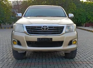 Toyota Hilux Vigo Champ G 2013 for Sale