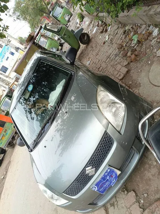 Suzuki Swift 2013 for Sale in Lahore Suzuki Swift 2013 for Sale in Lahore Image-3