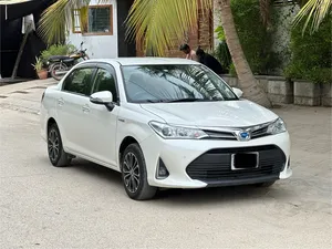 Toyota Corolla Axio Hybrid 1.5 2017 for Sale