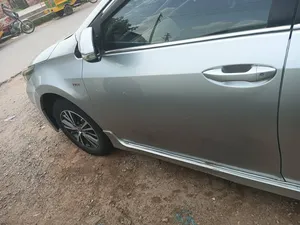 Toyota Corolla GLi 1.3 VVTi 2015 for Sale