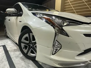 Toyota Prius S Touring Selection 2018 for Sale