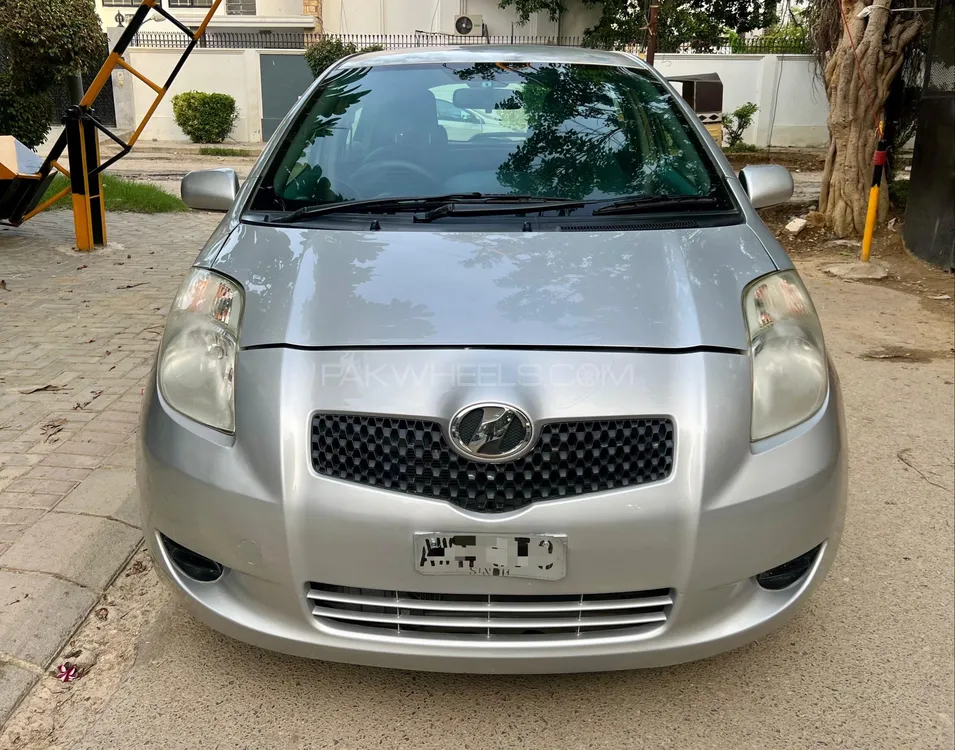 Toyota Vitz 2006 for sale in Karachi