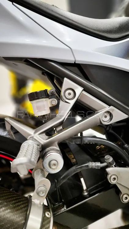Kawasaki Ninja ZX300 2014 for Sale Kawasaki Ninja ZX300 2014 for Sale Image-16
