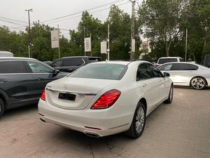 Mercedes Benz S400h 
Model: 2018
Reg: 2018 Karachi
Mileage: 40,700 kms 
Shahnawaz Import & Maintained

Equipment package: Executive 
Diamond White with two tone interior
Panoramic sliding roof 
Long wheel base 
360 degree camera 
Heated + memory seats 
Rear + side curtains 
Sun protection package
Dynamic LED Headlamps
Air Quality package
Rear Entertainment Package
Parking Assist
Ambient Lighting Package
Black Headliner Interior Trim
Memory Rear seat
Trim Pieces Wood Burred Walnut veneer
Premium Sound System- Burmester

Calling and Visiting Hours 

Monday to Saturday

11:00 AM to 7:00 PM