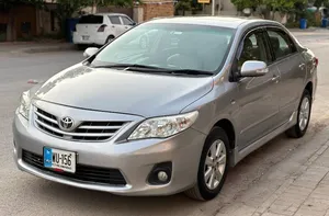 Toyota Corolla Altis SR Cruisetronic 1.6 2012 for Sale