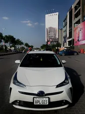 Toyota Prius S Touring Selection 2020 for Sale