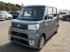 Toyota Pixis Van 2022 for Sale