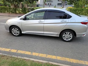 Honda Grace Hybrid EX 2015 for Sale