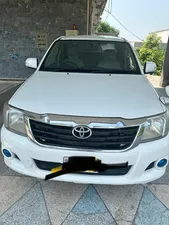 Toyota Hilux Vigo Champ GX 2016 for Sale