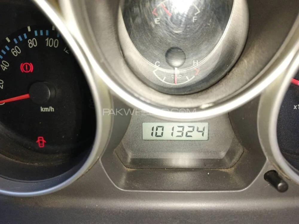 FAW V2 2018 for Sale in Lahore FAW V2 2018 for Sale in Lahore Image-8